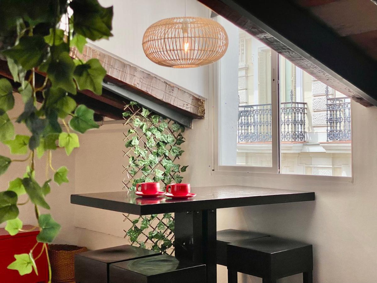 Charming Gran Vía Attic *